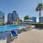 Sol Bay - Glamorous Studio In Business Bay